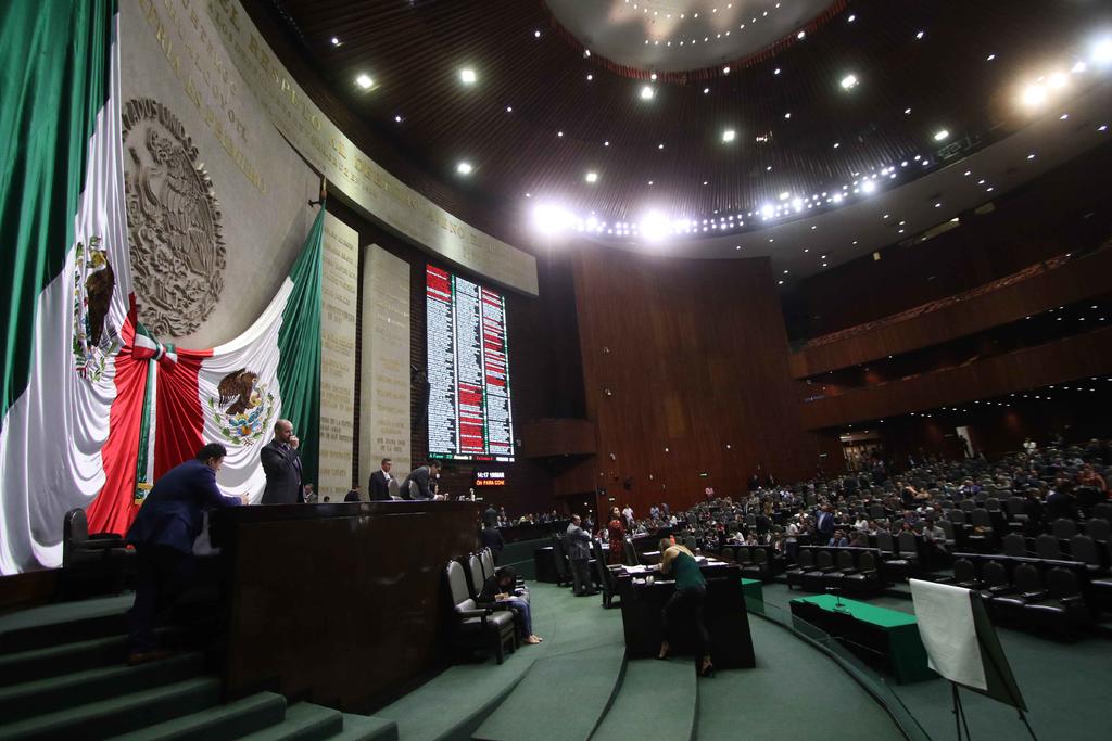 Los líderes parlamentarios en la Cámara de Diputados pidieron a los gobiernos municipales y estatales acatar las medidas dictadas por el Consejo General de Salubridad (CGS), pero en ningún momento suspender o violar los derechos humanos de los ciudadanos en México. (ARCHIVO)