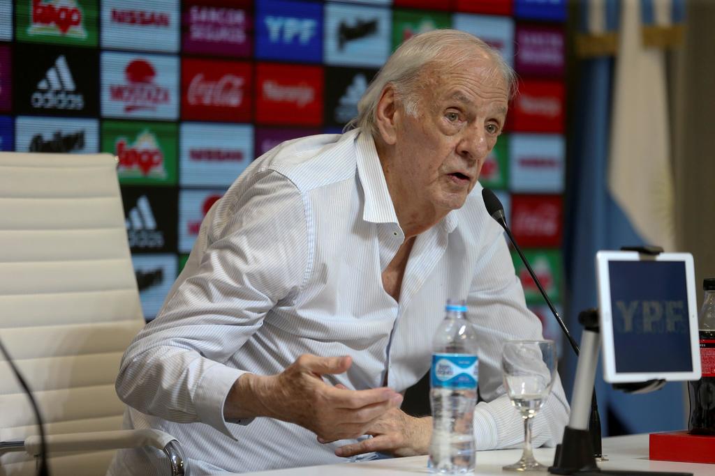El 'Flaco' Menotti explicó el motivo por el cual nunca pudo convocar a Hugo Sánchez, quien figuraba en el futbol español a inicios de los 90. (EFE)