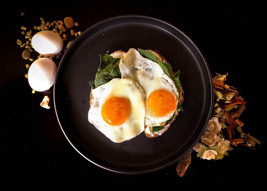 Conoce cinco formas distintas de preparar tu desayuno con huevo. (ARCHIVO)