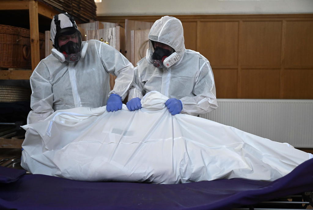 El Reino Unido cifró este domingo en 20,732 el número de fallecidos por COVID-19 en los hospitales del país desde el inicio de la pandemia. (ARCHIVO) 