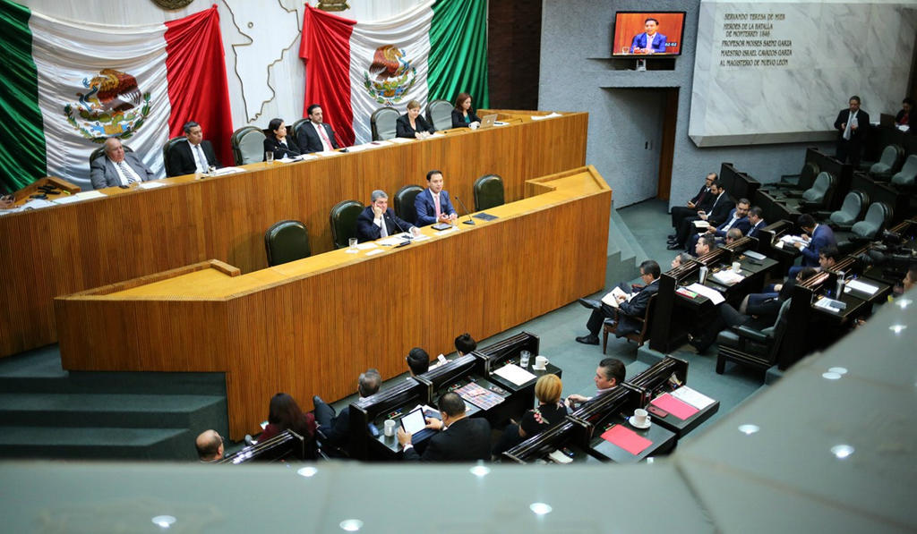  El Congreso de Nuevo León aprobó este martes reformas que instauran de forma obligatoria el Operativo Mochila, tanto en escuelas públicas como privadas de la entidad. (ARCHIVO)