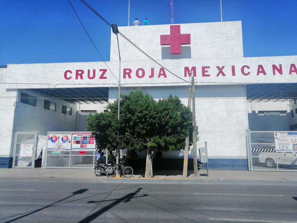 Ingresa joven a las instalaciones de la Cruz Roja de Torreón herido de bala, su estado de salud se reportó como grave. (EL SIGLO DE TORREÓN)