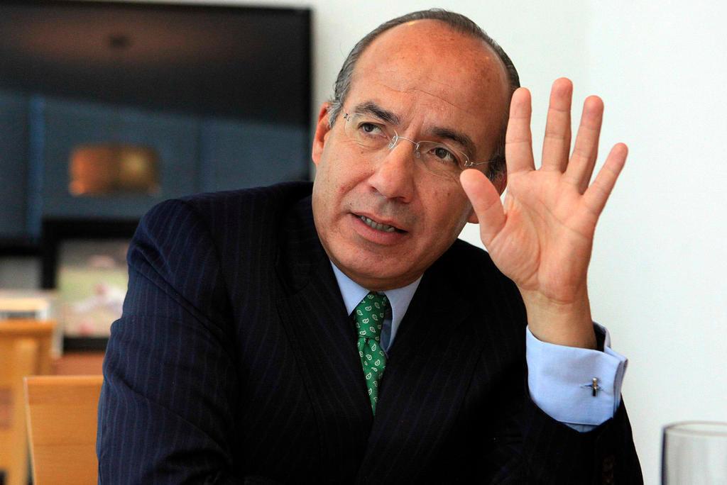 Felipe Calderón Hinojosa aseguró que es falso que uno de sus hijos esté detrás de 'Tumbaburross'. (ARCHIVO)