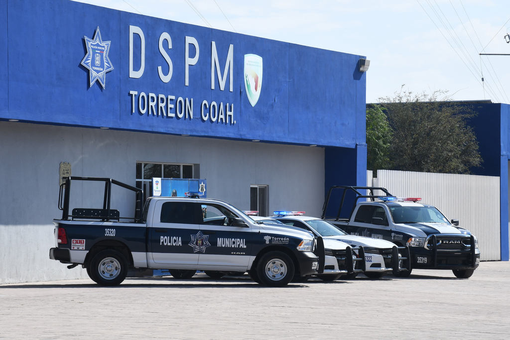 Autoridades de seguridad de Torreón aseguraron dos vehículos y dos motocicletas con reporte de robo vigente. (EL SIGLO DE TORREÓN)