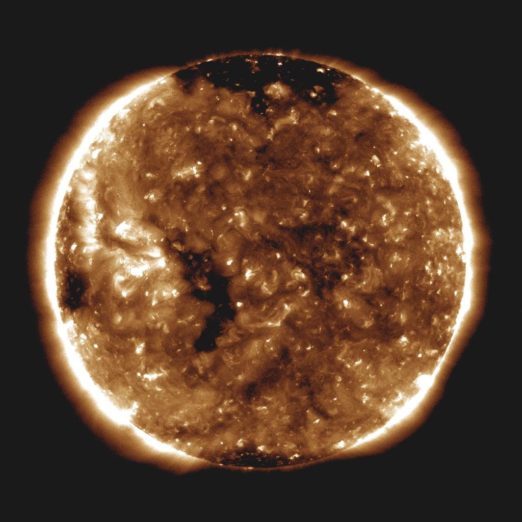 El Sol es mucho menos activo magnéticamente y muestra menos variabilidad en su brillo que otras estrellas similares de la galaxia. (ARCHIVO) 