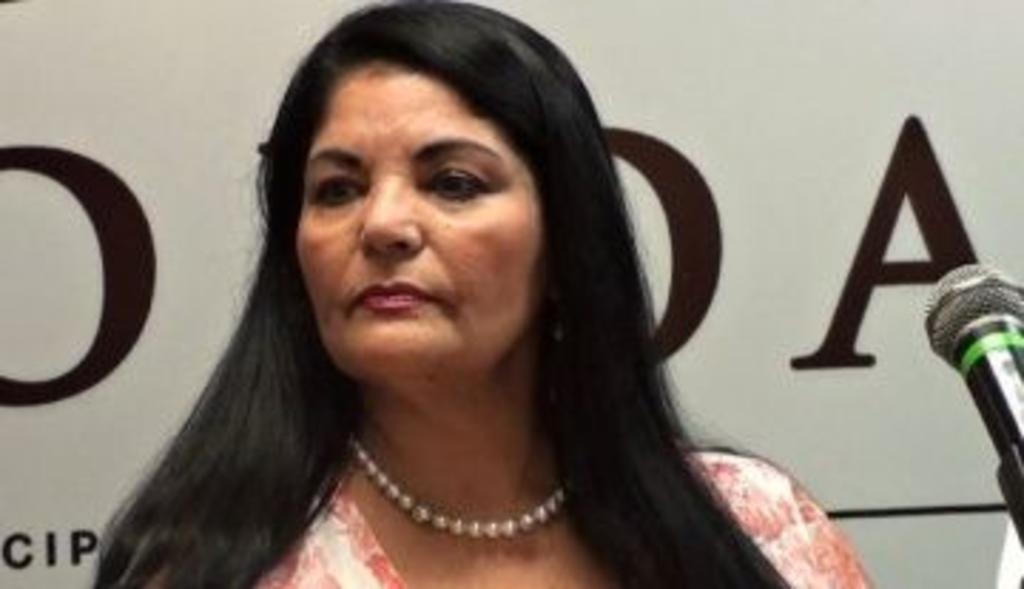 La presidenta municipal de Navojoa, Rosario Quintero Borbón, fue víctima de una broma cuando difundieron su número telefónico como referencia para comprar cerveza, ante el desabasto que existe en Sonora. (CORTESÍA)