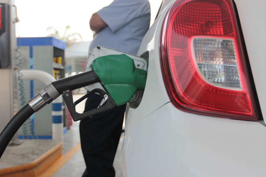 La baja en la inflación estuvo influenciada por la disminución de los precios de las gasolinas y la entrada de los subsidios de tarifas eléctricas. (ARCHIVO) 