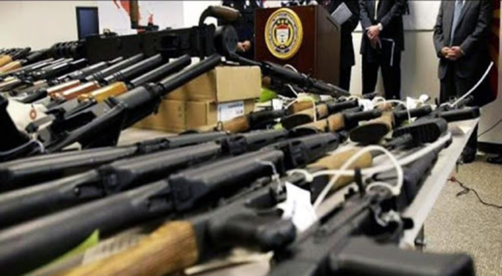 El mandatario señaló que las armas que entraron al país se usaron para cometer homicidios.