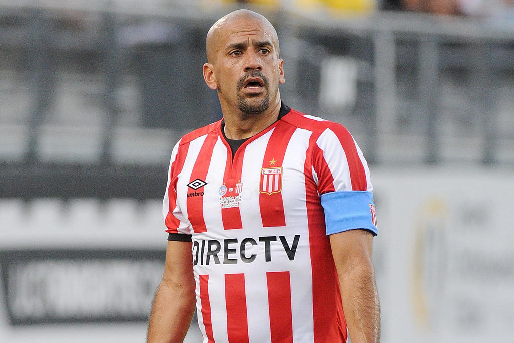 El exfutbolista argentino, Juan Sebastián Verón, fue uno de los personajes que se sumaron a los 'lives' de Instagram y el éxito fue rotundo, gracias a un aficionado que le pidió un peculiar saludo. (ARCHIVO)