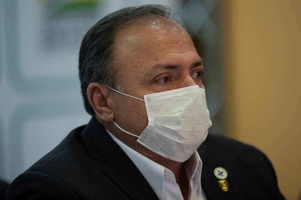 Pazuello(foto) había sido nombrado como viceministro de Salud por Bolsonaro el mes pasado. (ARCHIVO) 