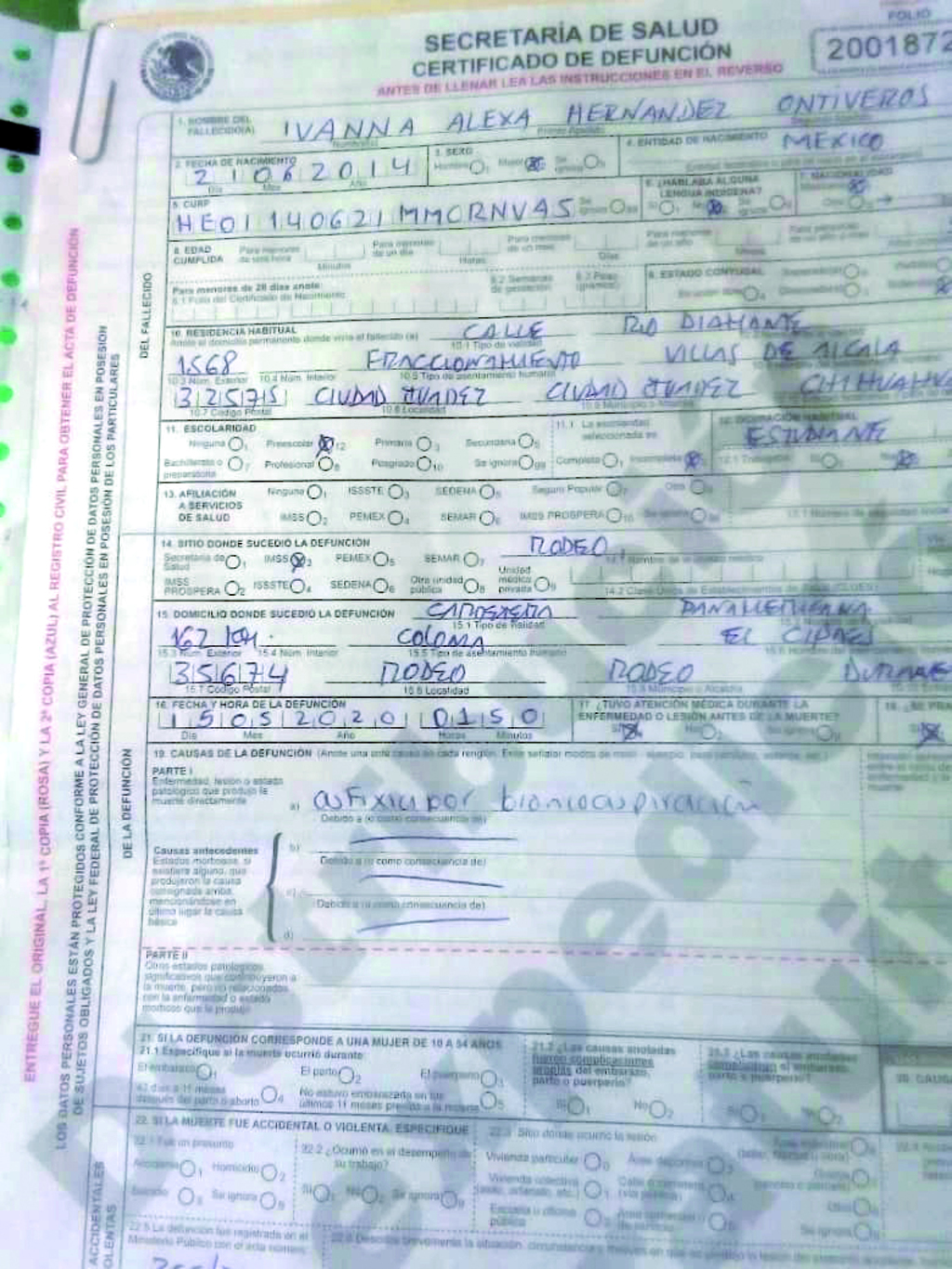 El certificado indica la causa de muerte de Ivanna Alexa. (EL SIGLO DE TORREÓN) 