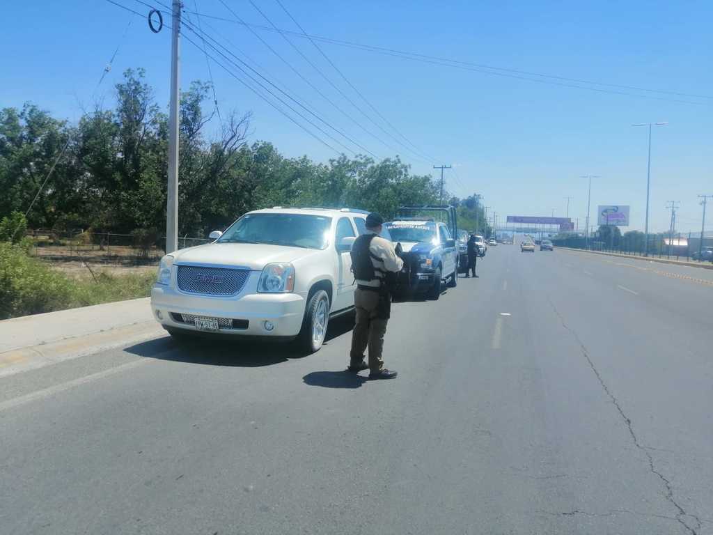 Los implicados fueron sorprendidos sobre la carretera Torreón-San Pedro, a la altura de La Concha. (EL SIGLO DE TORREÓN)
