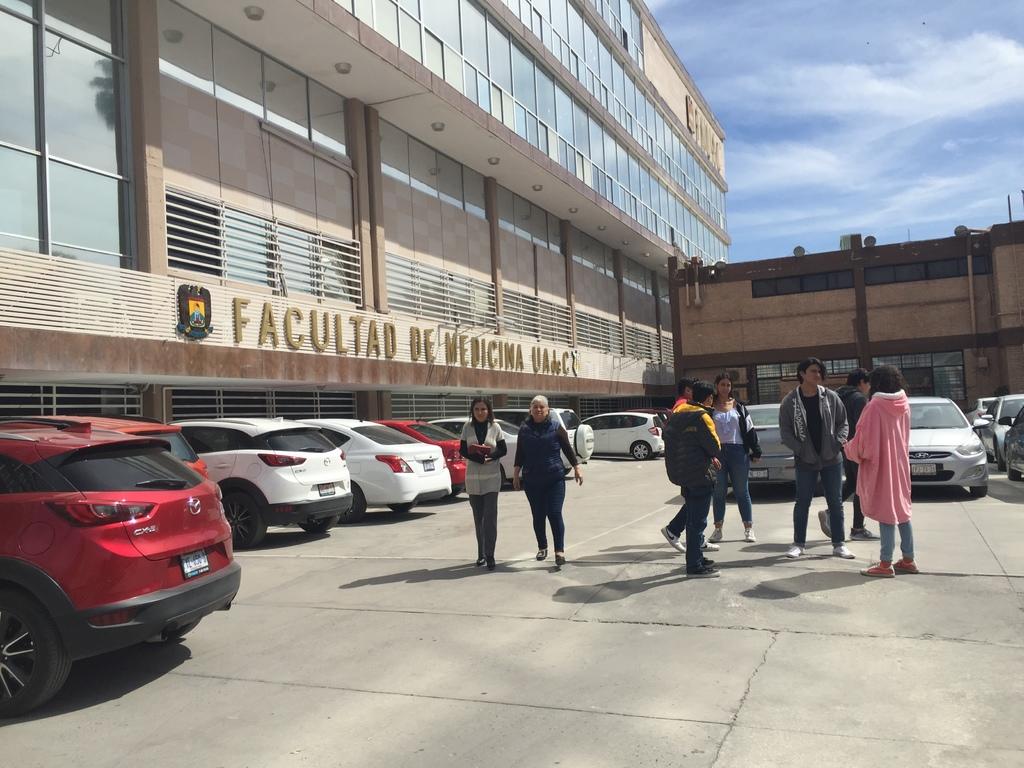 Cabe mencionar que la Universidad cuenta con tres facultades y escuelas de medicina en la entidad. Estas se ubican en los municipios de Saltillo, Torreón y Piedras Negras. (ARCHIVO)