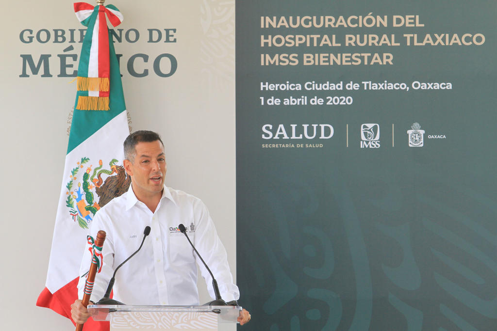 El gobernador de Oaxaca, Alejandro Murat, comunicó que el resultado de su prueba de COVID-19 fue negativo. (ARCHIVO)