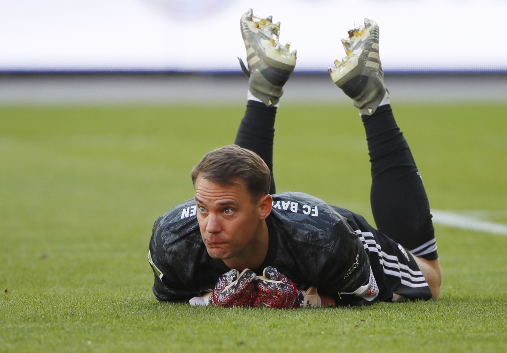 El arquero Manuel Neuer firmó una extensión de contrato hasta 2023 con el Bayern Múnich. (ARCHIVO)