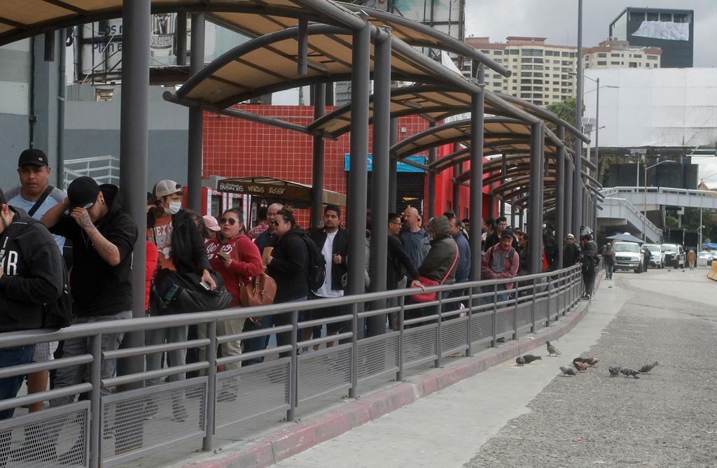 Desde que fue declarada la pandemia por el COVID-19 el gobierno estadounidense anunció restricciones en los puertos fronterizos para entrar a su territorio. (ARCHIVO)
