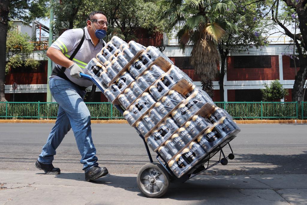 Autoridades estatales informaron que a partir de la próxima semana se comenzará a vender cerveza otra vez en Nuevo León. (ARCHIVO)