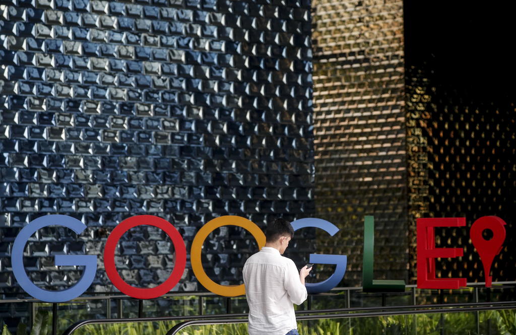 Google anunció que espera regresar a sus empleados a las oficinas el próximo 6 de julio. (ARCHIVO) 