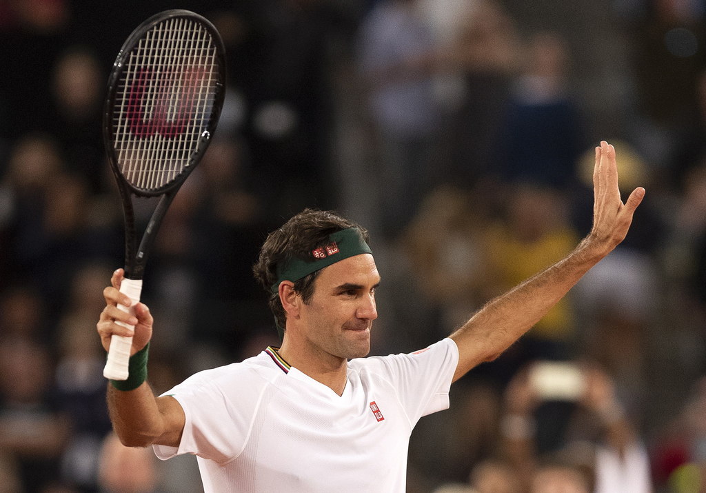 Roger Federer se convirtió en el primer tenista que lidera la lista Forbes de deportistas mejores pagados.