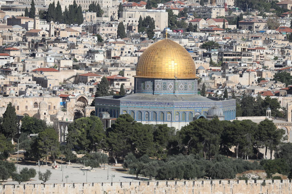 La Explanada de las Mezquitas de Jerusalén, que alberga la Cúpula de la Roca y la Mezquita de Al Aqsa, tercer lugar más sagrado para el Islám, reabrió hoy sus puertas al público después de setenta días de cierre. (ARCHIVO)