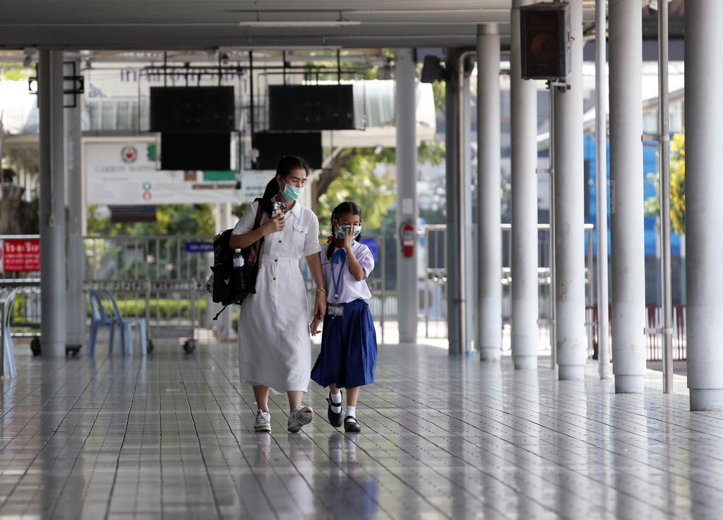 Autoridades de la occidental prefectura japonesa de Fukuoka informaron hoy que hubo 12 nuevos reportes de contagios, de ellos, cuatro ocurrieron en una escuela primaria de Moritsune, luego de uno de sus compañeros resultó positivo el pasado jueves. (ARCHIVO) 