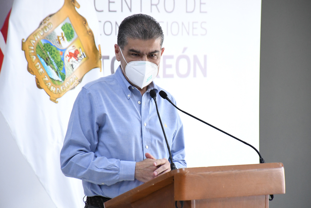 El gobernador Miguel Ángel Riquelme Solís estuvo ayer en Torreón para la reunión del Subcomité Regional de Salud. (FERNANDO COMPEÁN)