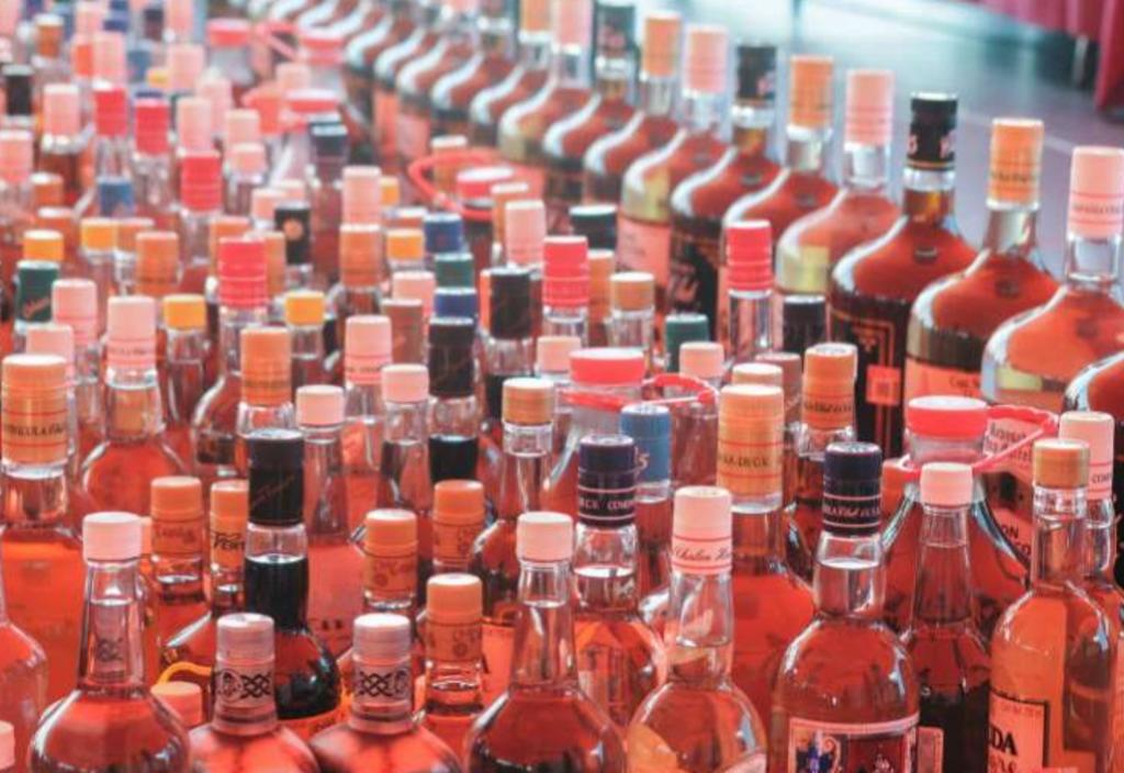 Lo anterior, luego de que la Fiscalía del estado diera a conocer la venta de alcohol adulterado en la comunidad de Telixtac, municipio de Axochiapan,m y en Jonacatepec. (ARCHIVO)