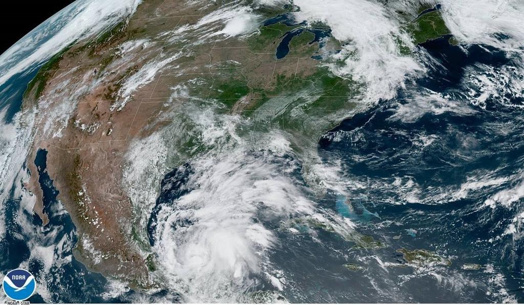 La Coordinación Estatal de Protección Civil de Yucatán (Procivy) informó que la tormenta tropical Cristóbal se localiza sobre la bahía de Campeche a unos 280 kilómetros al suroeste de Yucatán, por lo que se prevén lluvias fuertes durante los próximos días. (ARCHIVO)