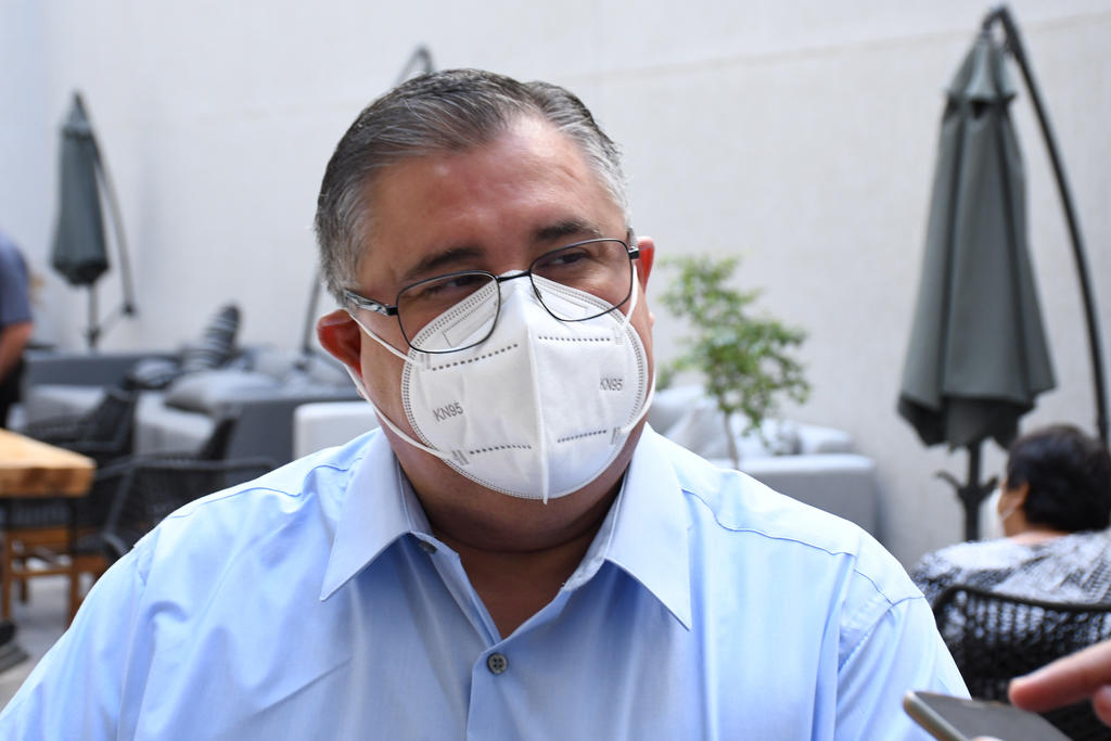 “Este asunto va para largo”, admitió hoy jueves el secretario del Ayuntamiento de Torreón, Sergio Lara Galván, esto al ser cuestionado sobre el futuro de la región en el marco de la pandemia del COVID-19. (ARCHIVO)