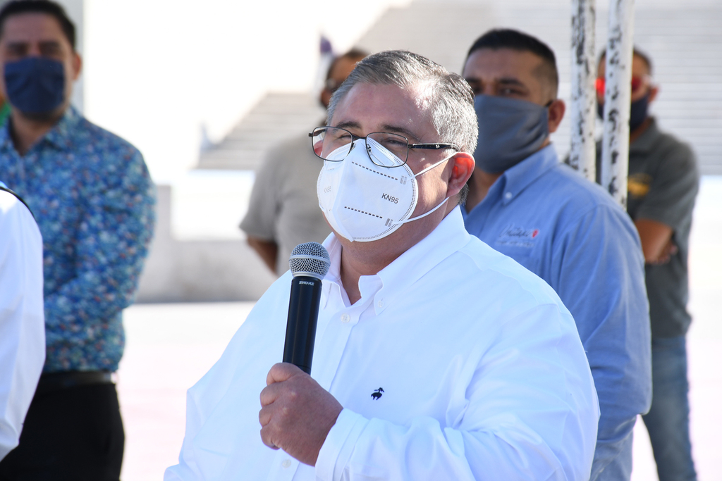 El secretario del Ayuntamiento de Torreón rechazó las acusaciones del líder de Morena, Alfonso Ramírez, contra Marcelo Torres. (FERNANDO COMPEÁN)