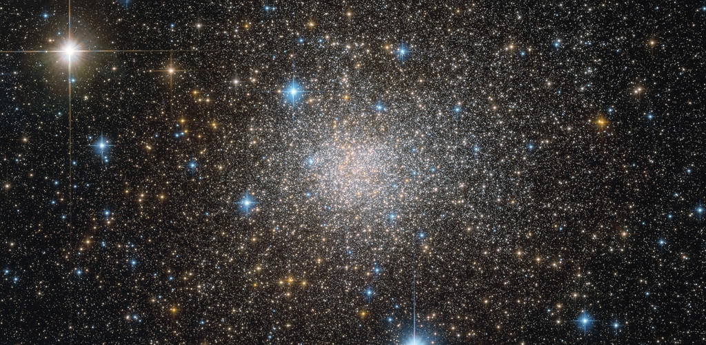 Un equipo internacional de astrónomos ha descubierto que las estrellas extremadamente calientes que se esconden en los cúmulos estelares están plagadas de manchas gigantes. (ARCHIVO) 