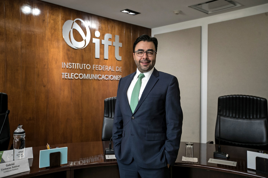 En la imagen aparece Gabriel Contreras, comisionado presidente del Instituto Federal de Telecomunicaciones (IFT), que Morena planea desaparecer. (ARCHIVO) 