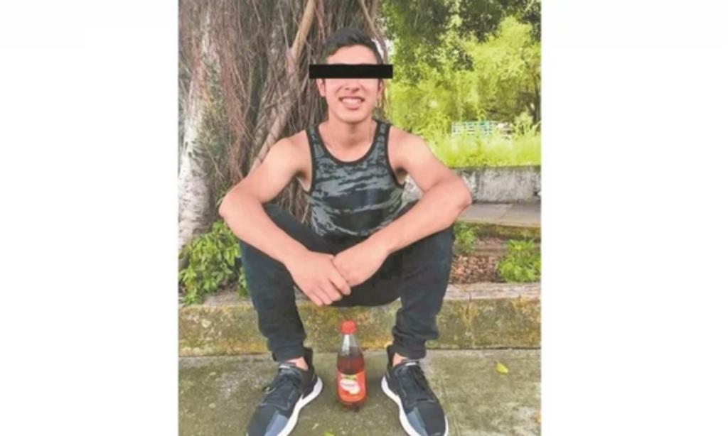 El gobernador Alejandro Murat Hinojosa ya tuvo comunicación con la madre de Alexander G., el joven de 16 años asesinado el 9 de junio presuntamente por un policía municipal de Acatlán de Pérez Figueroa, en la región de la Cuenca del Papaloapan. (ESPECIAL)