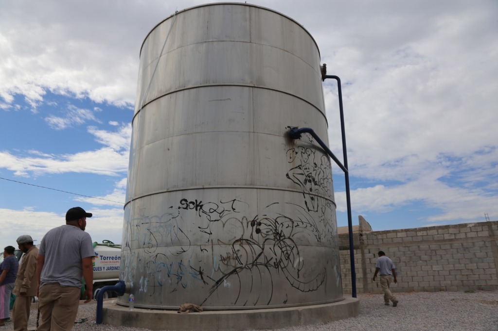 Simas ya puso en marcha el tanque de almacenamiento de Los Arenales, al sur de Torreón. (CORTESÍA)