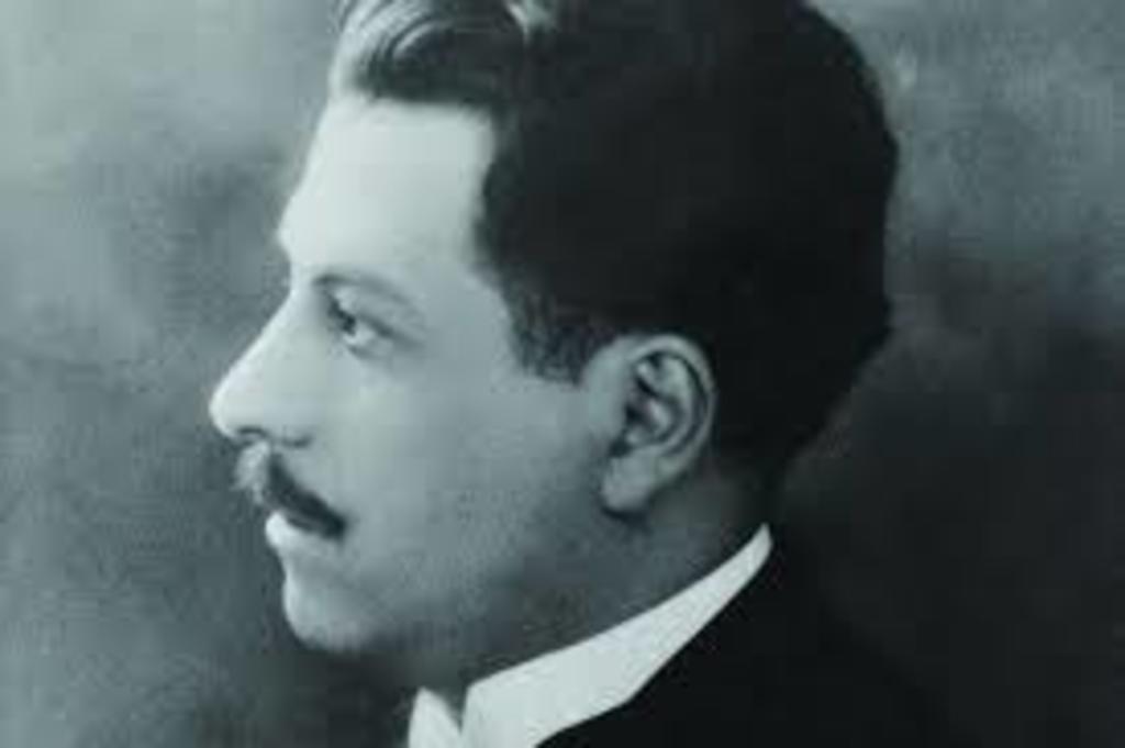 López Velarde es especialmente recordado por su poema La suave Patria, texto que le dio el título de poeta nacional. (ESPECIAL)
