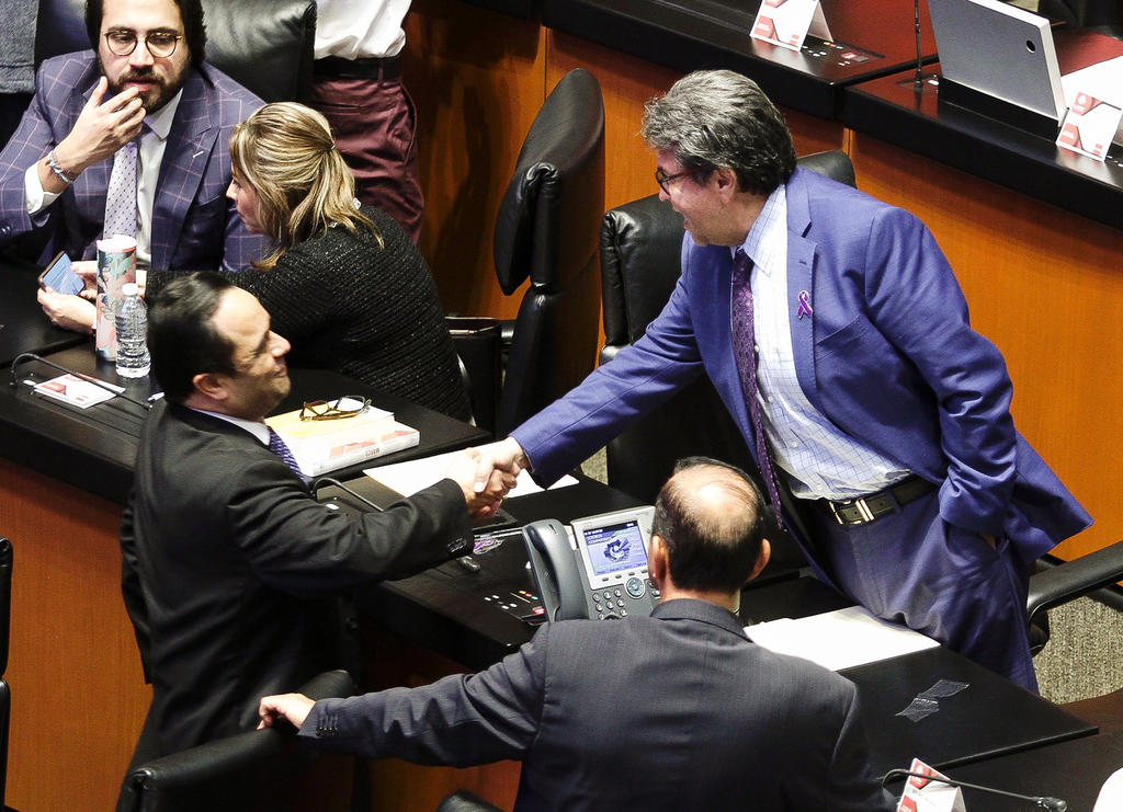 El presidente de la Junta de Coordinación Política del Senado, Ricardo Monreal Ávila, dijo que insistirá en que la próxima semana se pueda llevar a cabo el periodo extraordinario para destrabar las reformas necesarias en la entrada en vigor del T-MEC. (ARCHIVO)