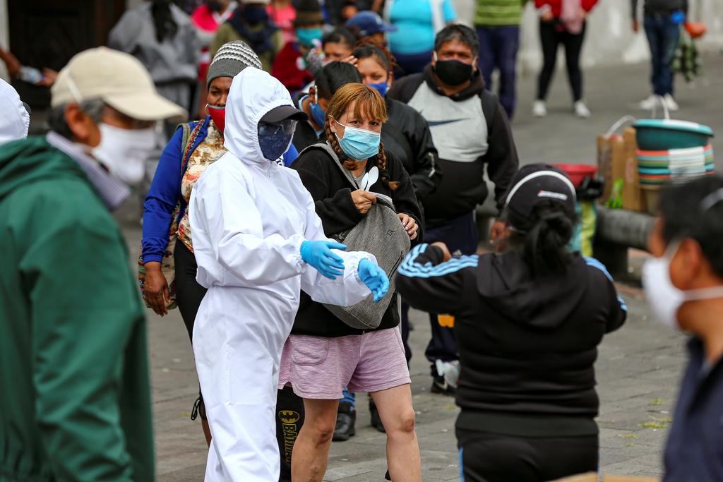 Ecuador registró este miércoles 4,007 fallecidos confirmados por COVID-19, según las cifras oficiales, que dan cuenta de otros 2,702 decesos sospechosos por la enfermedad. (ARCHIVO) 