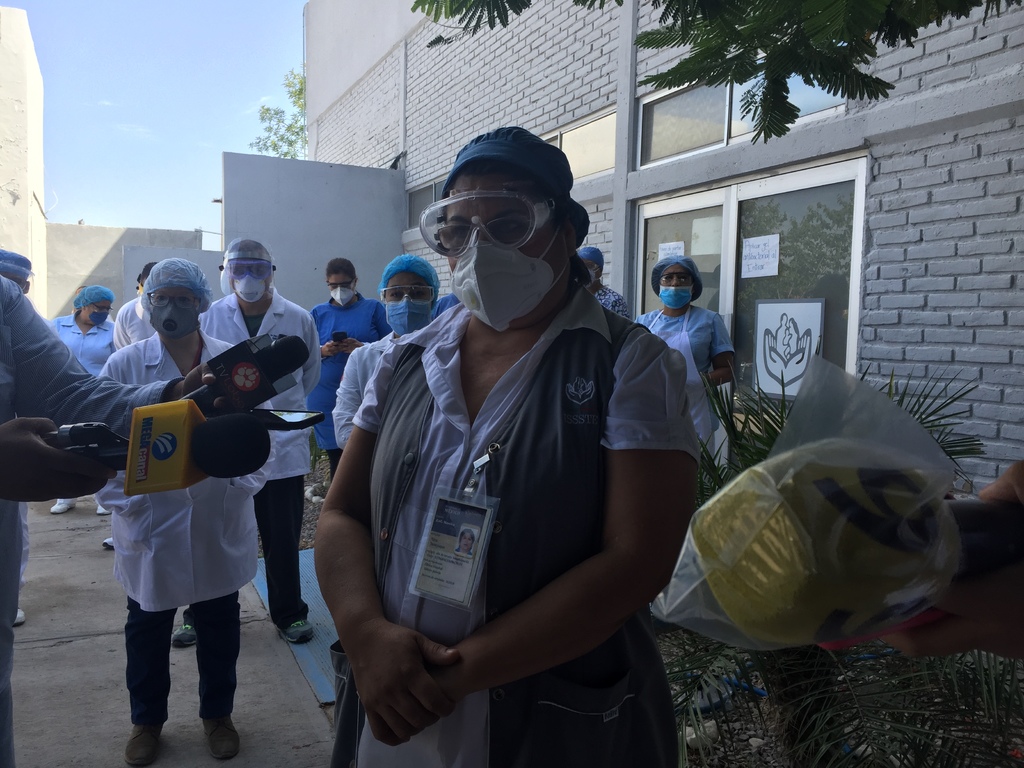 Un grupo de trabajadores de la Salud del ISSSTE Gómez Palacio denunció que las condiciones en las que laboran no son seguras.