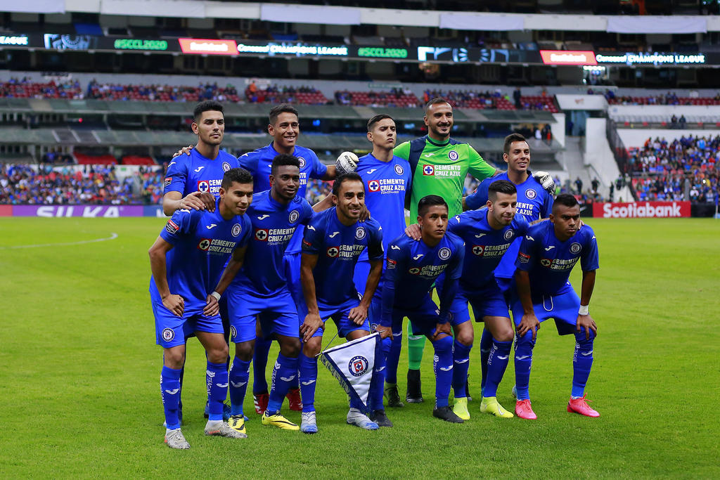 A través de la Liga MX, Cruz Azul confirmó otro caso positivo a COVID-19 en uno de sus futbolistas.  (ARCHIVO)
