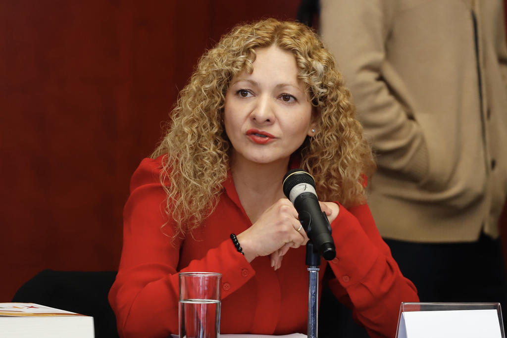La titular de la Comisión Ejecutiva de Atención a Víctimas (CEAV), Mara Gómez, anunció que alista su renuncia para mañana viernes. (ARCHIVO)