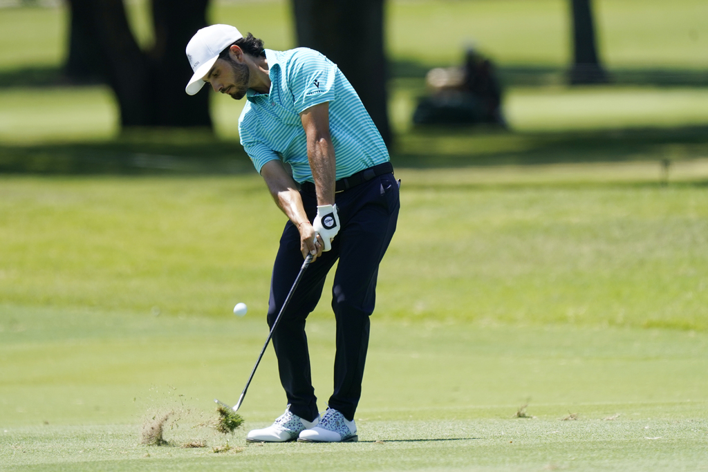 El golfista mexicano Abraham Ancer tuvo una segunda ronda de 64 golpes en el Heritage Open, con lo que se puso a tres impactos del líder.