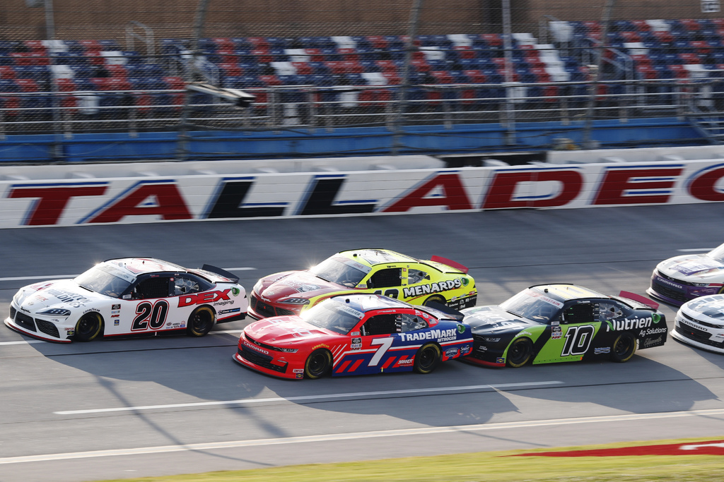 La carrera programada para el 19 de julio en el autódromo Texas Motor Speedway, tiene previsto abrir sus gradas. (AP)