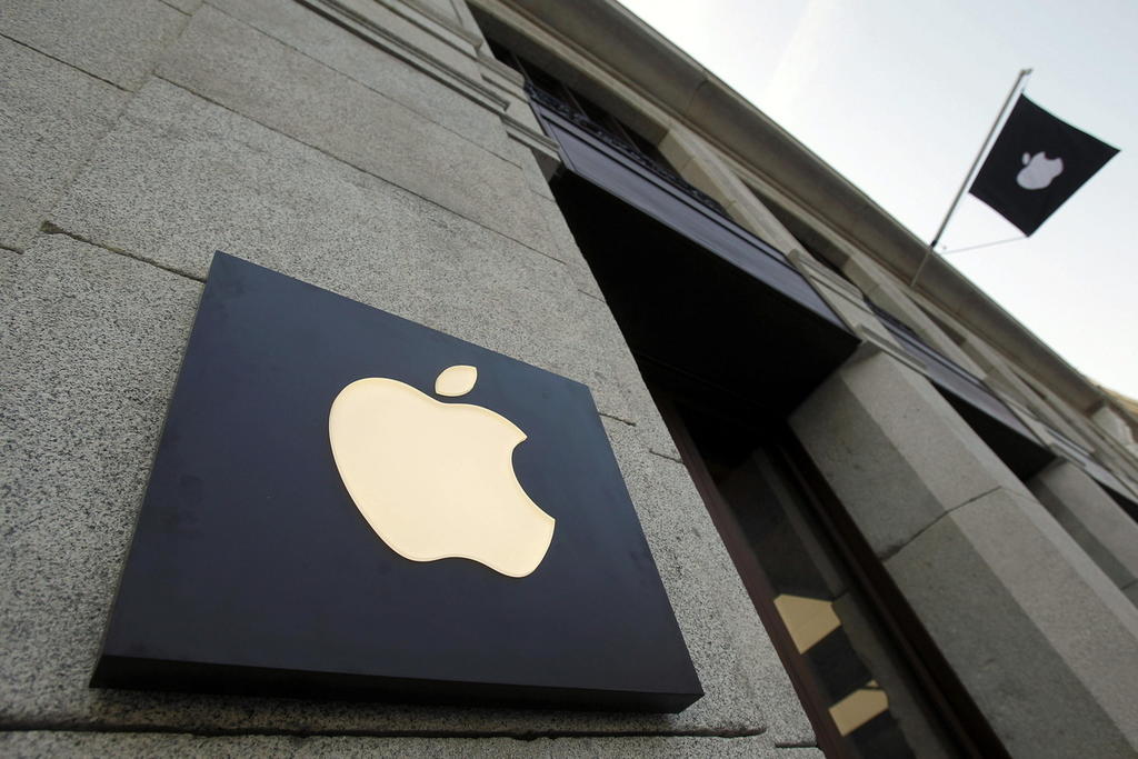 La Comisión Europea dio a conocer que ha abierto una investigación antimonopolio para evaluar si las reglas de Apple para desarrolladores de aplicaciones violan las reglas de competencia de la Unión Europea. (ARCHIVO) 