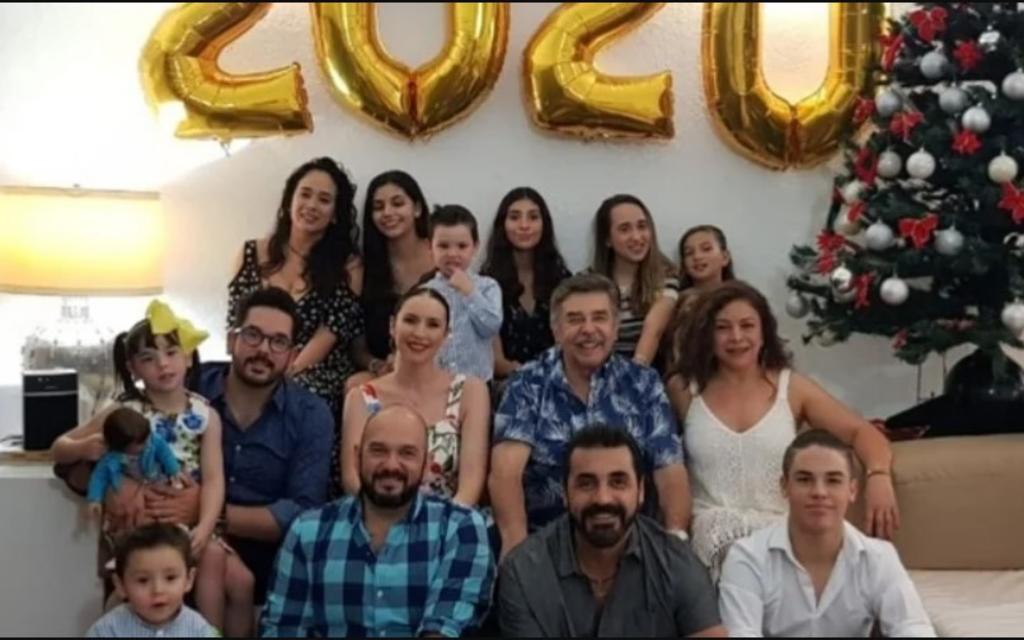 'Espero con ansias el día en que pueda abrazarlos y besarlos a todos, mientras tanto festejaré este día del padre en una fiesta por Zoom', dijo durante entrevista. (EL UNIVERSAL) 