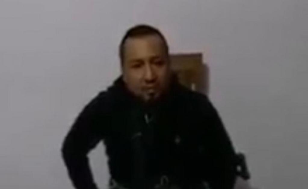 En un video difundido en redes sociales, en el que aparece quien es identificado como José Antonio Yepez 'El Marro', líder del cártel de Santa Rosa de Lima, aseguró que será 'una piedra en el zapato' del Gobierno. (ESPECIAL)