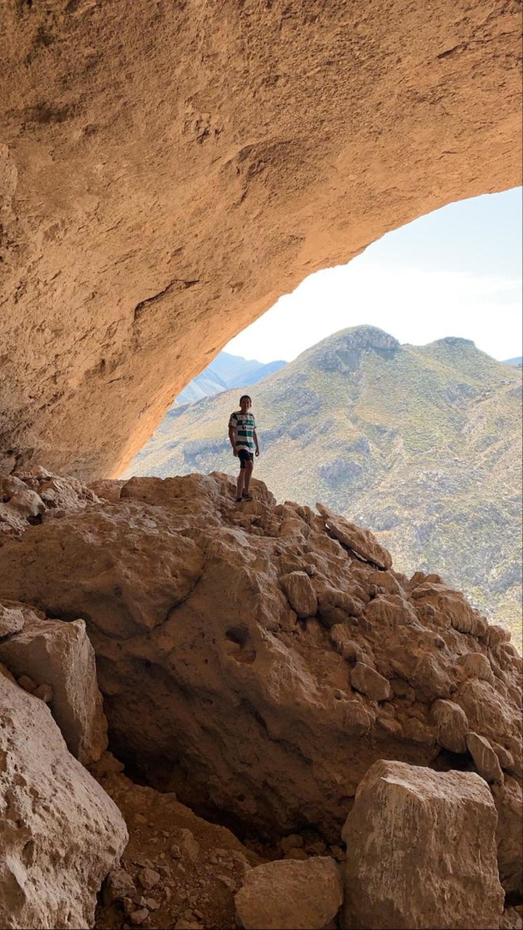 Senderismo: aventura y paisaje local en la Cueva de Las Iglesias