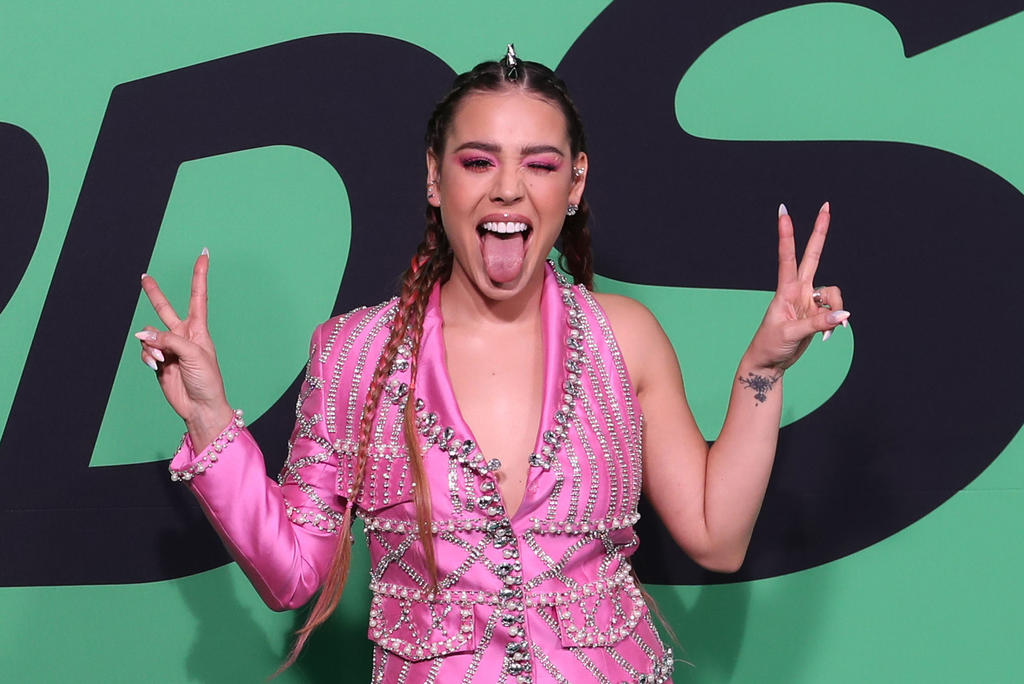 Danna Paola se unió al festejo por el Día Internacional del Orgullo Gay y para ello decidió lanzar un nuevo sencillo dedicado a la comunidad LGBT+. (ARCHIVO)