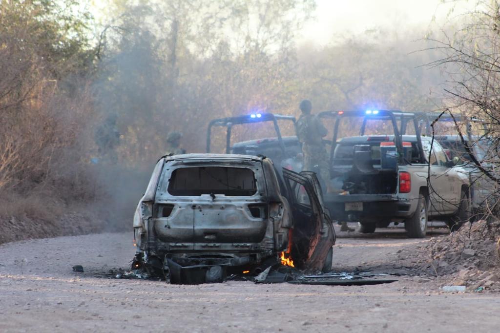 Al menos 16 personas murieron en enfrentamientos de bandas criminales en poblados de la sierra de Tepuche, en el noroeste de México, informaron este jueves las autoridades locales, que apuntan a pugnas internas del cartel de Sinaloa. (ESPECIAL)