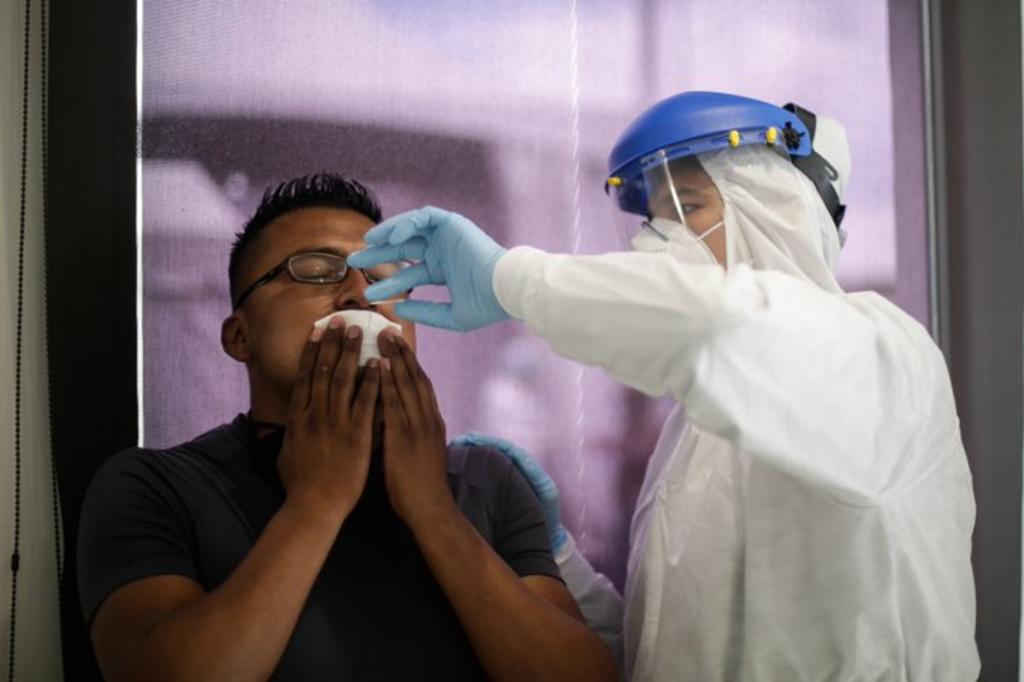 Nuevo León llegó a tres días consecutivos con 14 defunciones y registró 609 contagios de COVID-19, que constituye la cifra más alta desde que inició la pandemia.
(CORTESÍA)