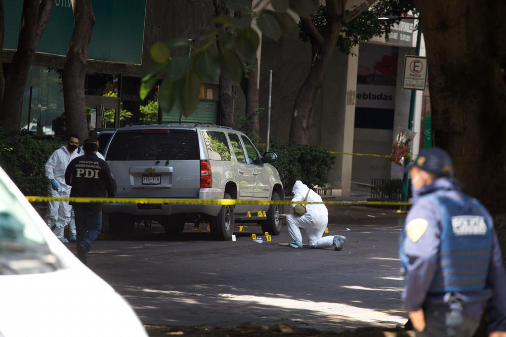 La Fiscalía General de Justicia de la Ciudad de México informó que se les imputó su probable participación en los delitos de homicidio, homicidio en grado de tentativa y portación de arma de fuego de uso exclusivo de las fuerzas armadas. 
(ARCHIVO)